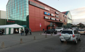 Ewakuacja Kasztanowej. Zadymienie w galerii
