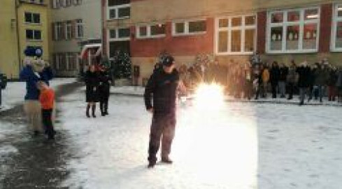 Fajerwerki - akcja policji - grafika