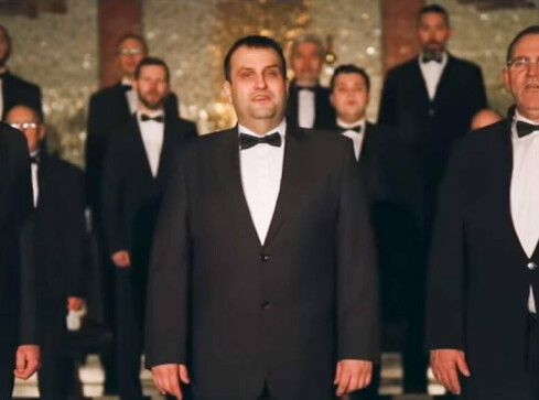 Piosenka świąteczna. Tego trzeba wysłuchać! - grafika