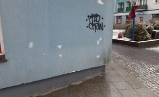 Wandale od trzech miesięcy sprejują miasto [GALERIA]