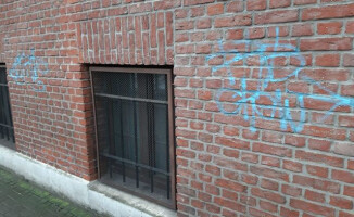 Wandale od trzech miesięcy sprejują miasto [GALERIA]