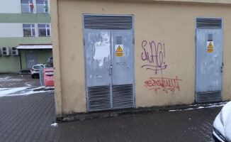 Wandale od trzech miesięcy sprejują miasto [GALERIA]