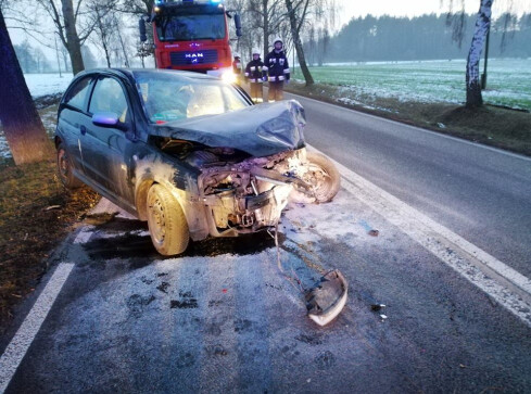 Wypadek na trasie Piła - Złotów. Zablokowana droga - grafika