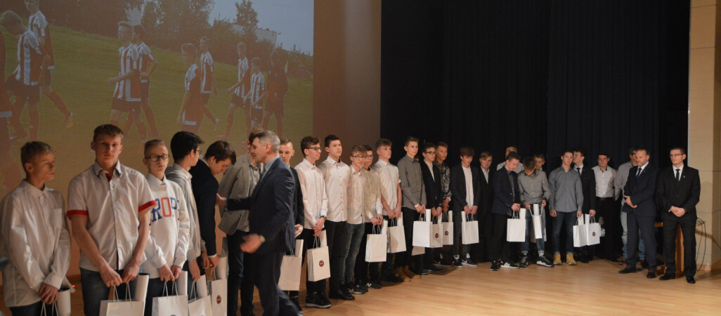 Piłka nożna w Pile ma się coraz lepiej. Sukcesy KP Piła