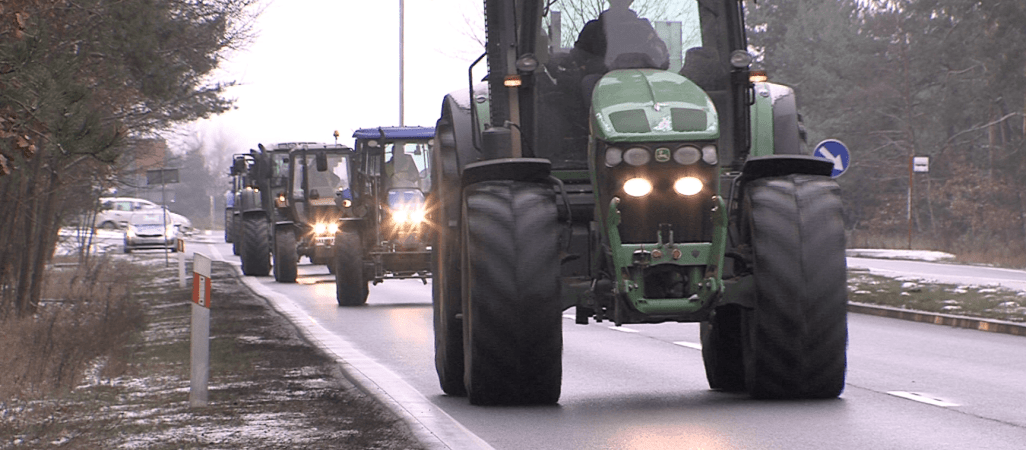 Protest rolników w Pile [ZDJĘCIA i VIDEO]