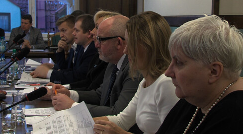 Wzrost opłat za wywóz śmieci o 140 proc. - grafika