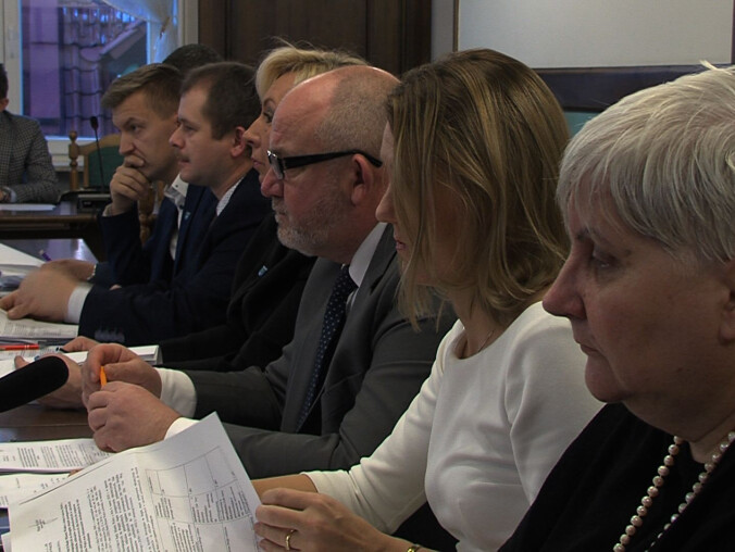 A jednak taniej na wałeckim targowisku - grafika