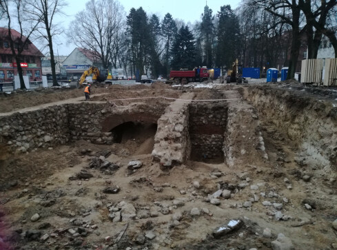 Odkryto fundamenty kościoła w Trzciance - grafika