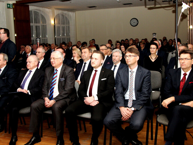 Forum Gospodarcze Powiatu Czarnkowsko-Trzcianeckiego - grafika