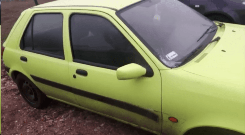 Wjechał kradzionym autem w przechodniów - grafika