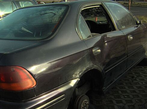 Złom na naszych ulicach. Straż Miejska bezradna? - grafika