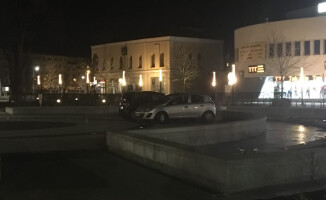 Miejsce parkingowe w fontannie miejskiej?
