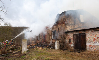 Pożary, wypadki, poszukiwanie zwłok. Strażacki weekend
