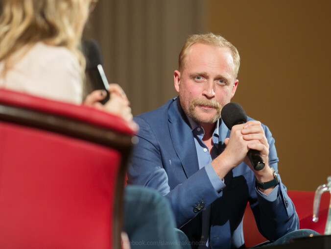 Piotr Adamczyk wsparł "Wiecznie Bazgrającą" - grafika