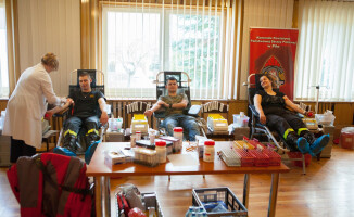 Strażacy oddawali krew. Zebrali 10 litrów