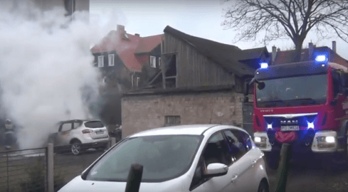 Znów płonął samochód. Dziś to drugi taki przypadek - grafika