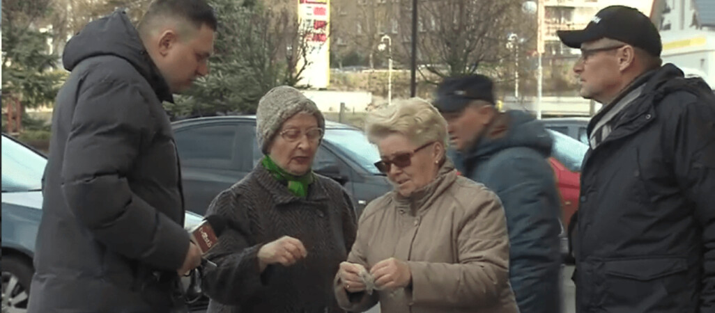 Skarżą się na pył i odory z dwóch fabryk