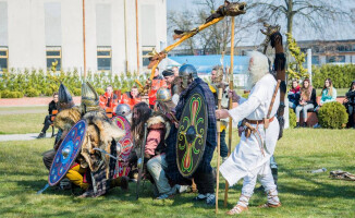 Gladiatorzy i barbarzyńcy pojawili się... w PWSZ
