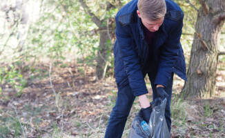 #TrashChallengeMedia: Redakcja TV ASTA sprząta las