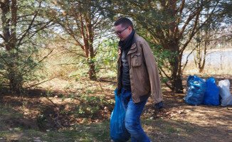 #TrashChallengeMedia: Redakcja TV ASTA sprząta las