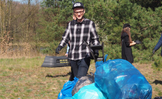 #TrashChallengeMedia: Redakcja TV ASTA sprząta las