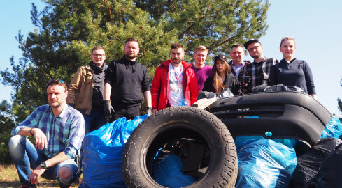 #TrashChallengeMedia: Redakcja TV ASTA sprząta las - grafika