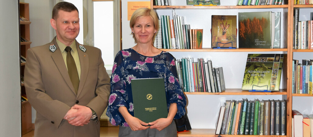 Leśny Regał w pilskiej bibliotece