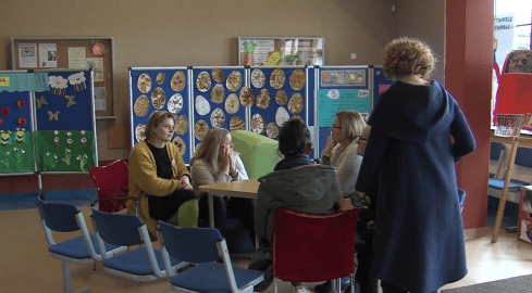 Strajk trwa. Nauczyciele rapują swoje postulaty - grafika