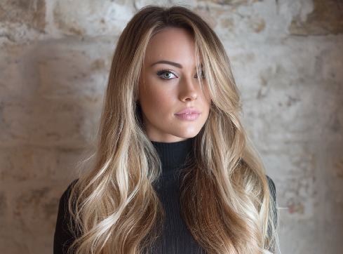 Tape on – szybka i bezpieczna metoda na spektakularną objętość w - grafika