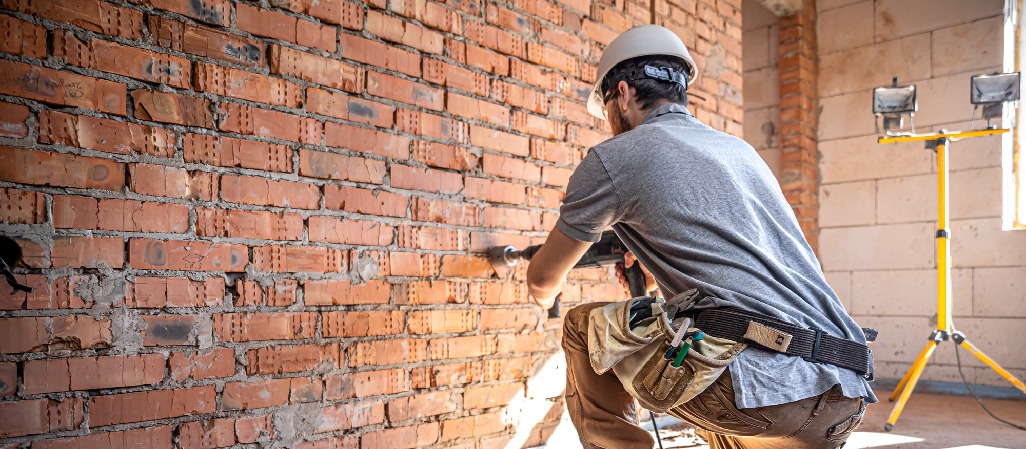 Jak obniżyć koszty prac budowlanych? Sprawdzone sposoby dla firm i osób prywatnych