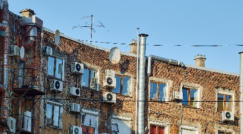 Czy można zamontować klimatyzację w zabytkowej kamienicy? - Praktyc - grafika