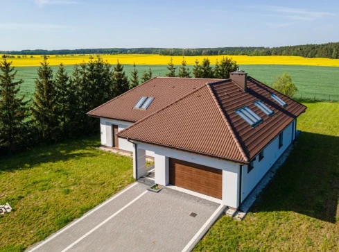 Dom jednorodzinny w Szydłowie – idealny dla rodziny, blisko natury  - grafika