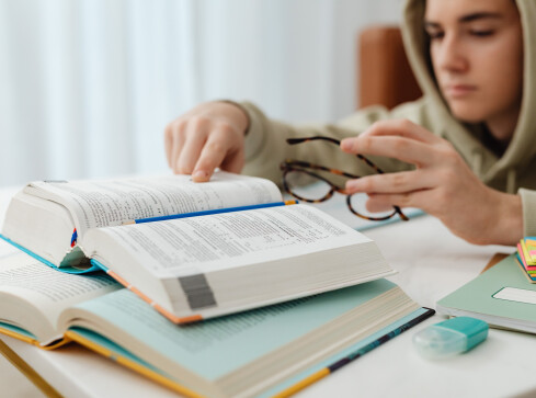 5 zasad na przygotowanie się do egzaminu ósmoklasisty z niemieckiego - grafika