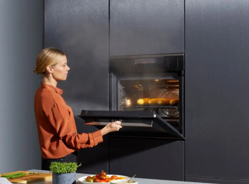 Czyszczenie parowe piekarnika - kluczowe zalety  - grafika