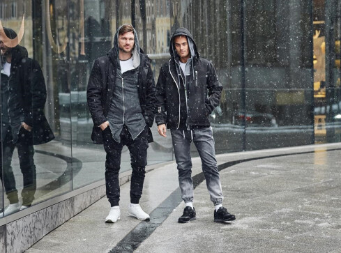 Męska kurtka przeciwdeszczowa – Twój niezbędnik na jesień! Na ja - grafika