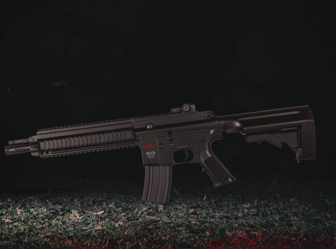 Airsoftowe repliki pistoletów maszynowych i karabinów szturmowych ma - grafika