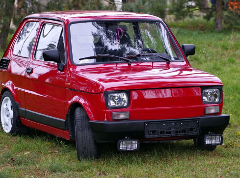 Polskie samochody PRL – sentymentalna podróż w przeszłość - grafika