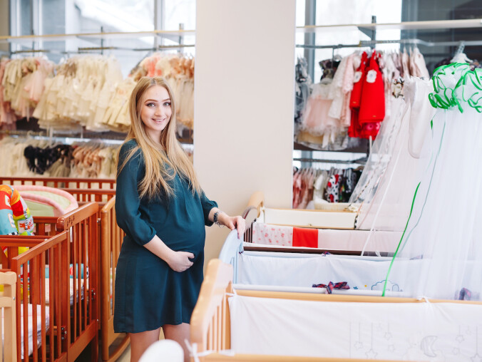 Letnie spacery i podróże - w co się zaopatrzyć w sklepie dla dziec - grafika