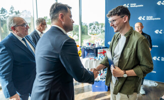 Nowe pojazdy, rozstrzygniecie konkursu „Pociąg do sztuki” oraz Targi TRAKO.