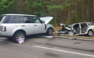 Czołowe zderzenie na trasie Trzcianka - Kuźnica Czarnkowska