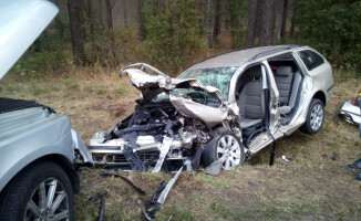 Czołowe zderzenie na trasie Trzcianka - Kuźnica Czarnkowska