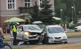 Kolizja na rondzie Solidarności