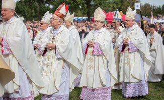 Skrzatusz bazyliką. Uroczystość przyciągnęła tłumy wiernych [ZDJĘCIA]