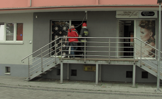 Ewakuacja salonu gier w Pile! "Rozpylono tu chemiczną substancję"