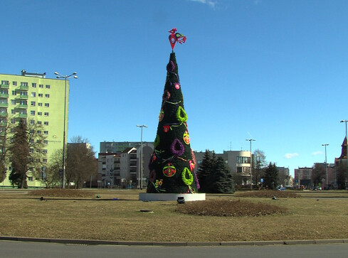 Wielkanocne drzewko w centrum Piły - grafika