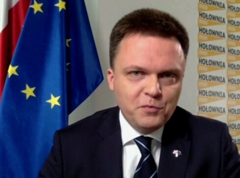 Kandydat na prezydenta RP Szymon Hołownia w programie „Jeden na jed - grafika