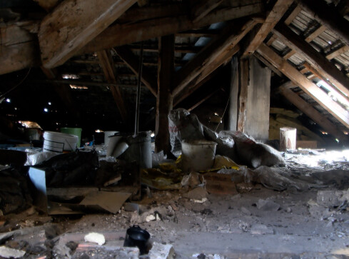 "Ja dużo nie wymagam, tylko żebym mogła się ogrzać" - grafika