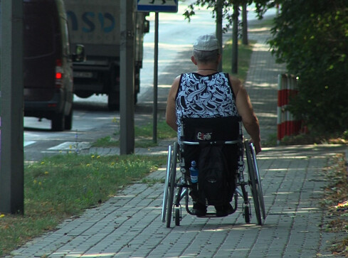 Osoby z niepełnosprawnościami odcięte od świata? - grafika