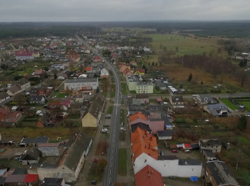 Rząd obiecuje miliony dla samorządów - grafika