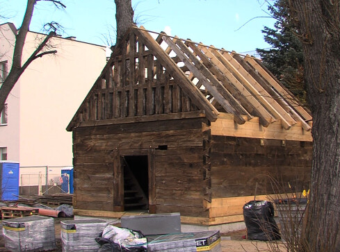 Lamus stanął w centrum Chodzieży - grafika